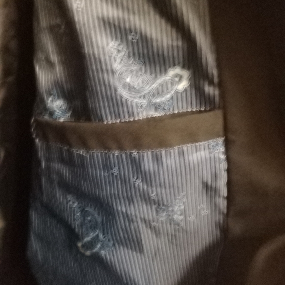 Men's Jacket - Picture 3 of 4